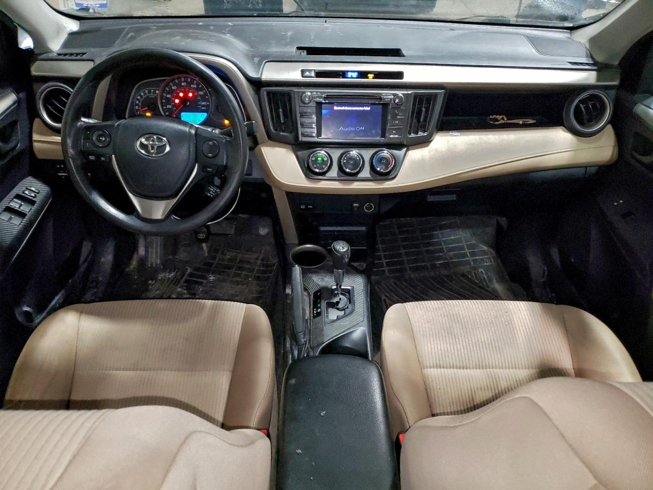 2013 TOYOTA RAV4 LE photo 8