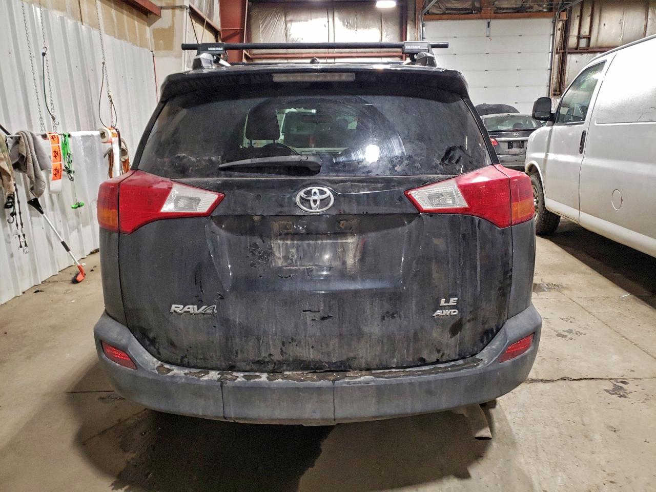 2013 TOYOTA RAV4 LE photo 6