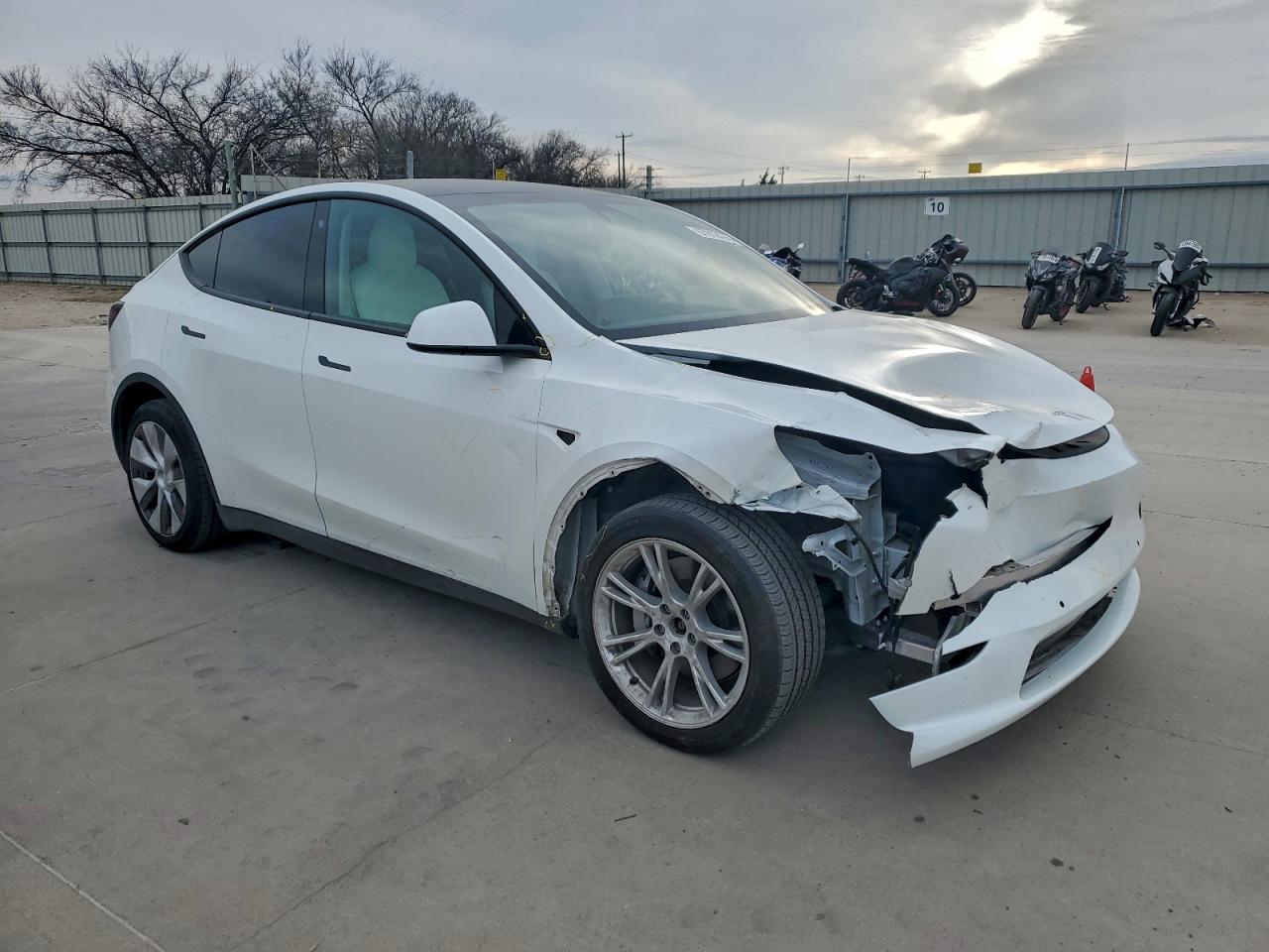 2021 TESLA MODEL Y photo 4
