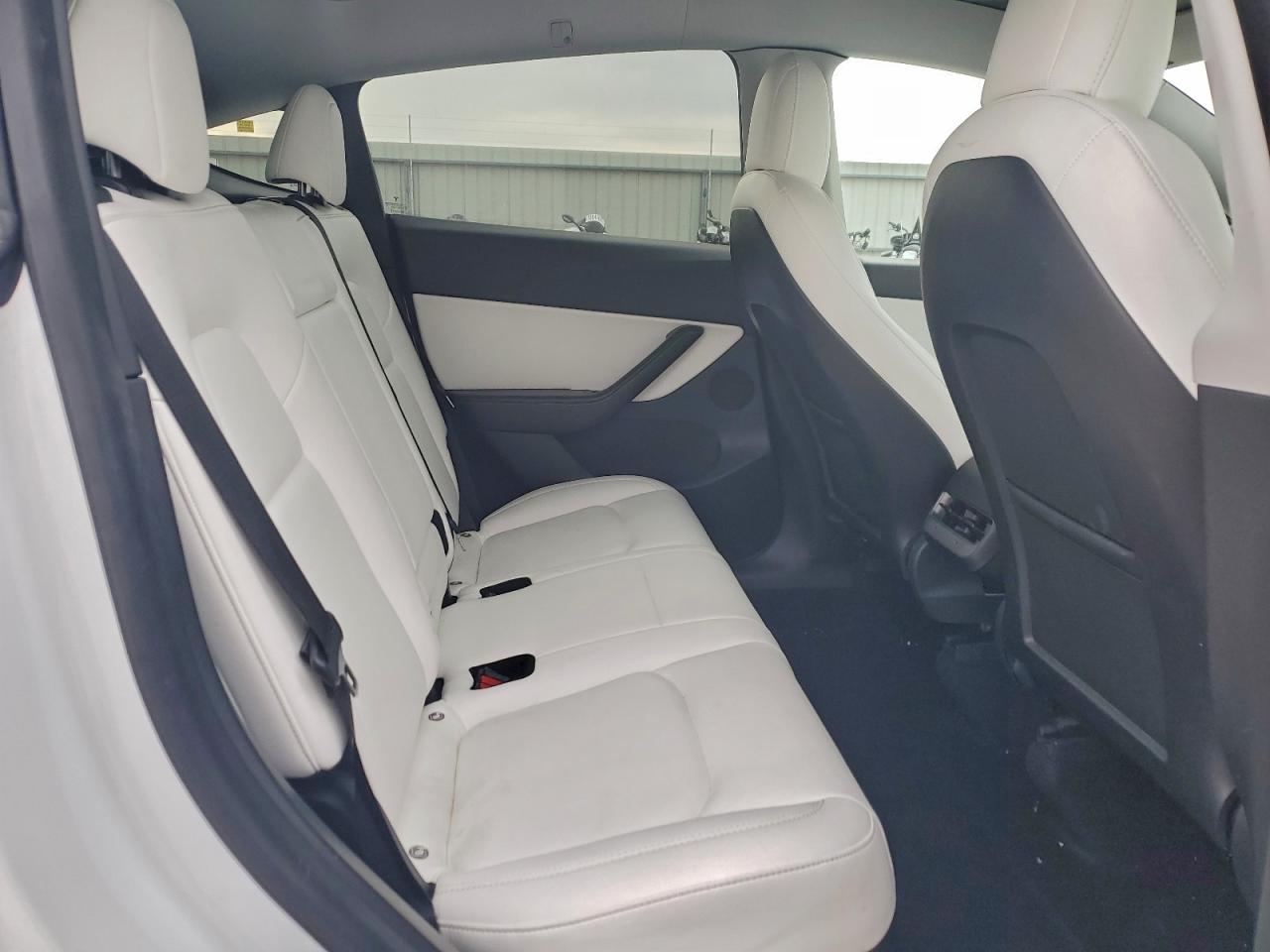 2021 TESLA MODEL Y photo 10