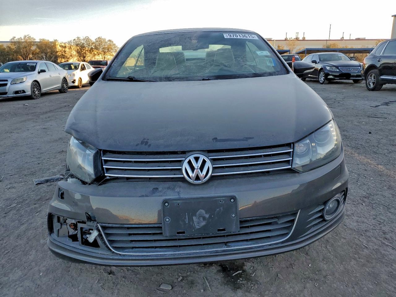2012 VOLKSWAGEN EOS LUX photo 5
