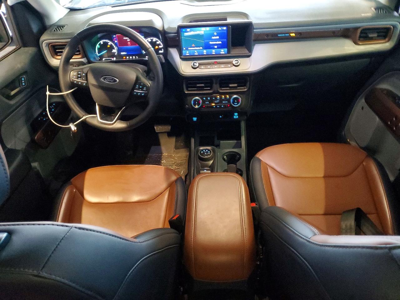 2024 FORD MAVERICK LARIAT photo 15