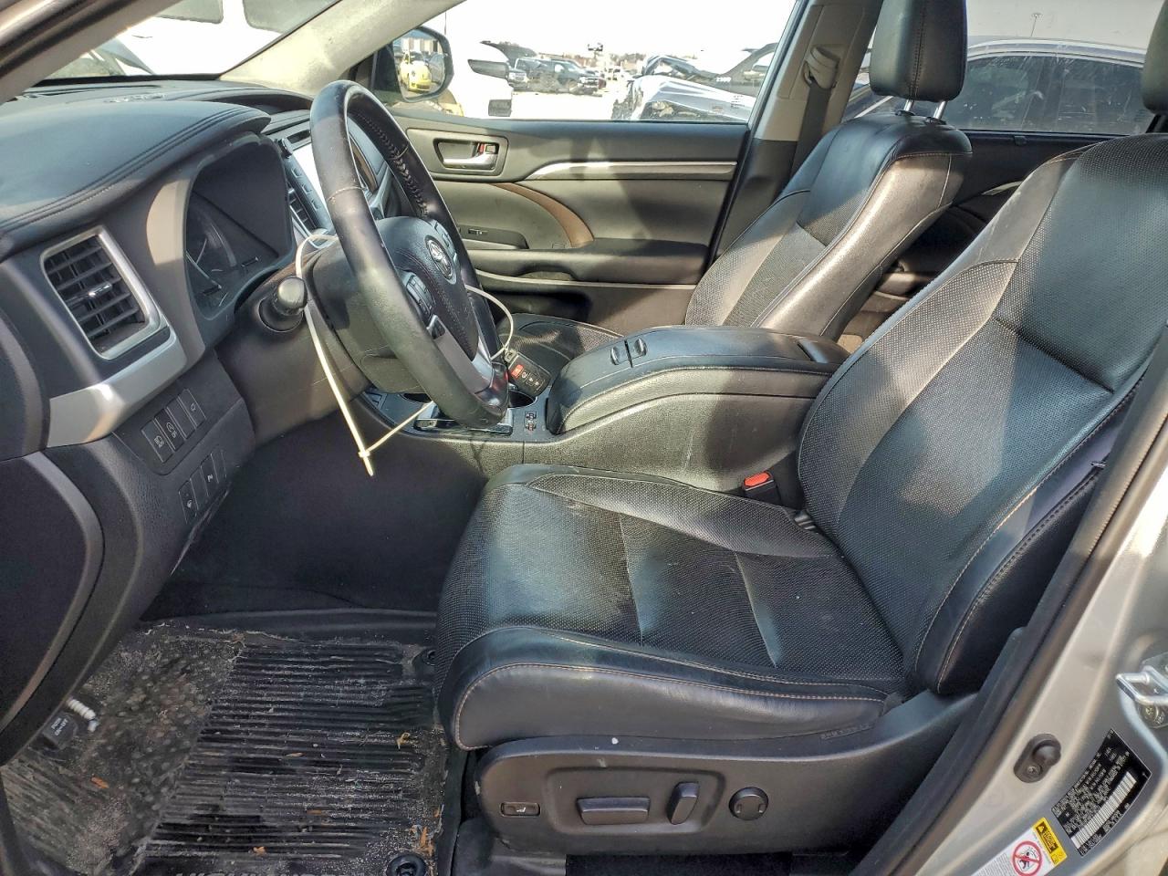 2019 TOYOTA HIGHLANDER LIMITED photo 13
