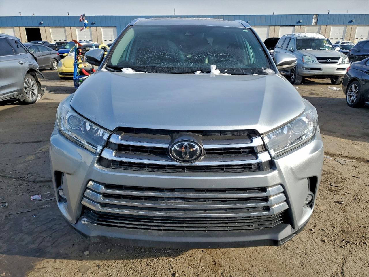 2019 TOYOTA HIGHLANDER LIMITED photo 9