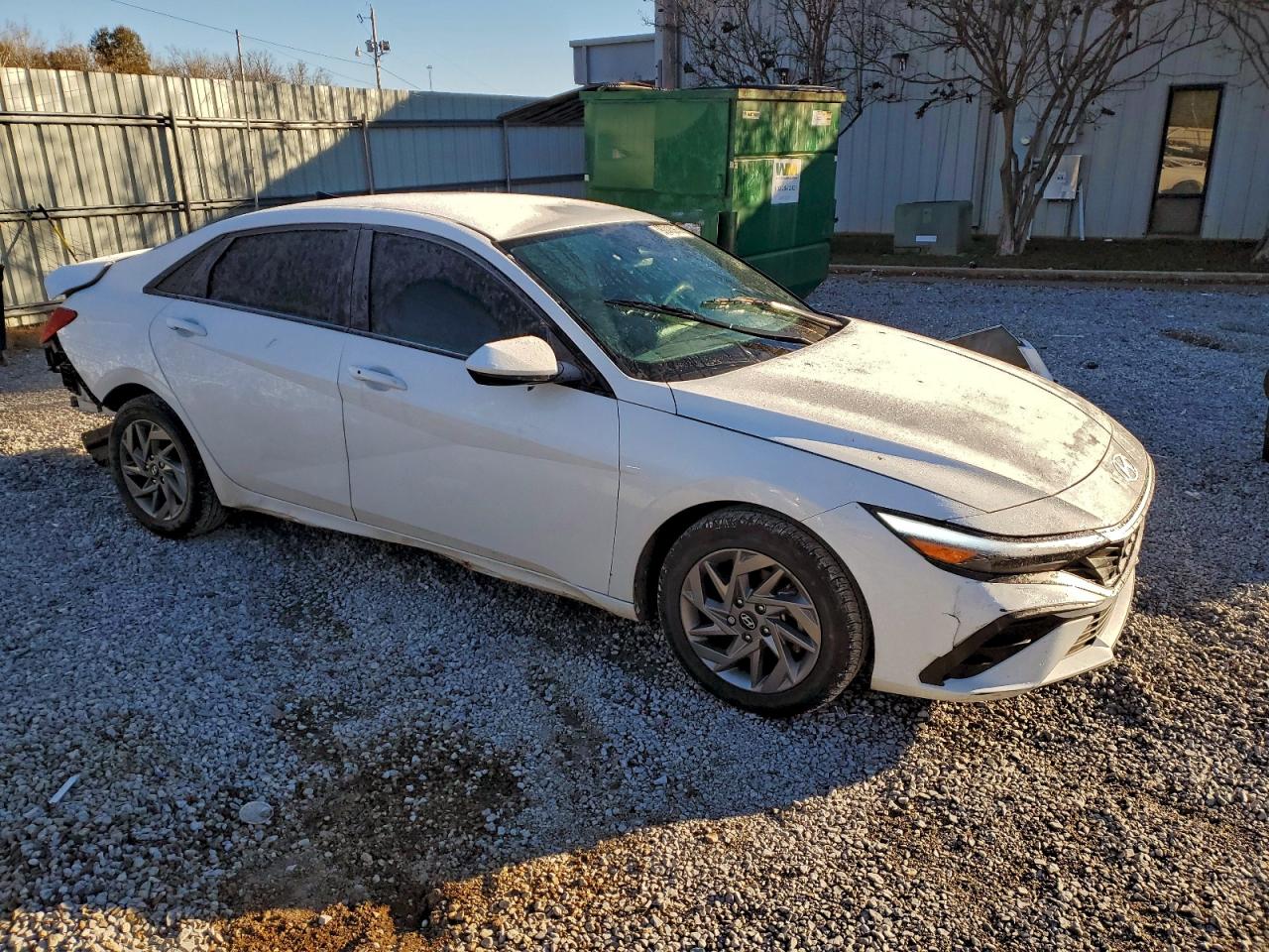 2024 HYUNDAI ELANTRA SEL photo 4