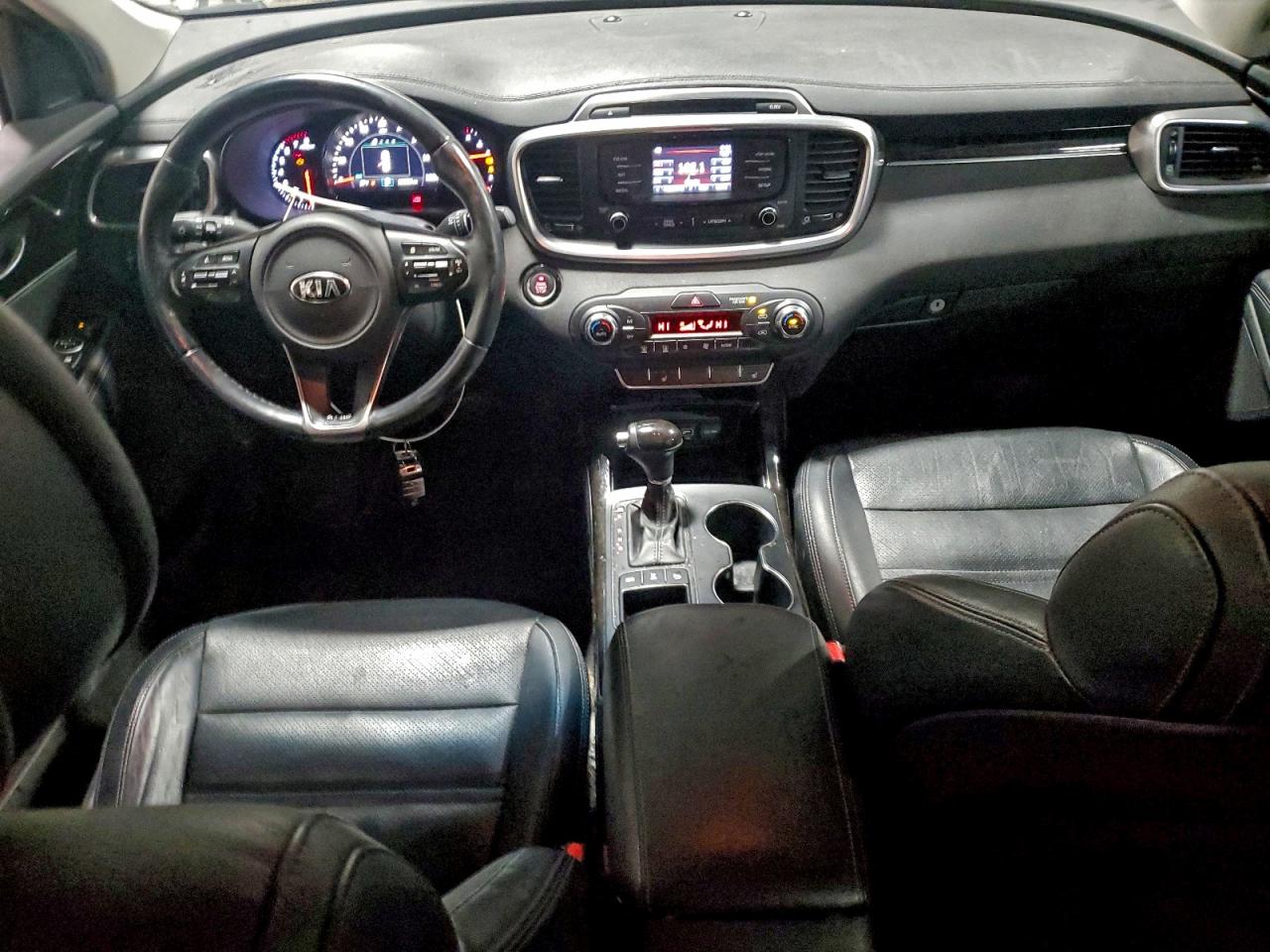 2016 KIA SORENTO EX photo 8