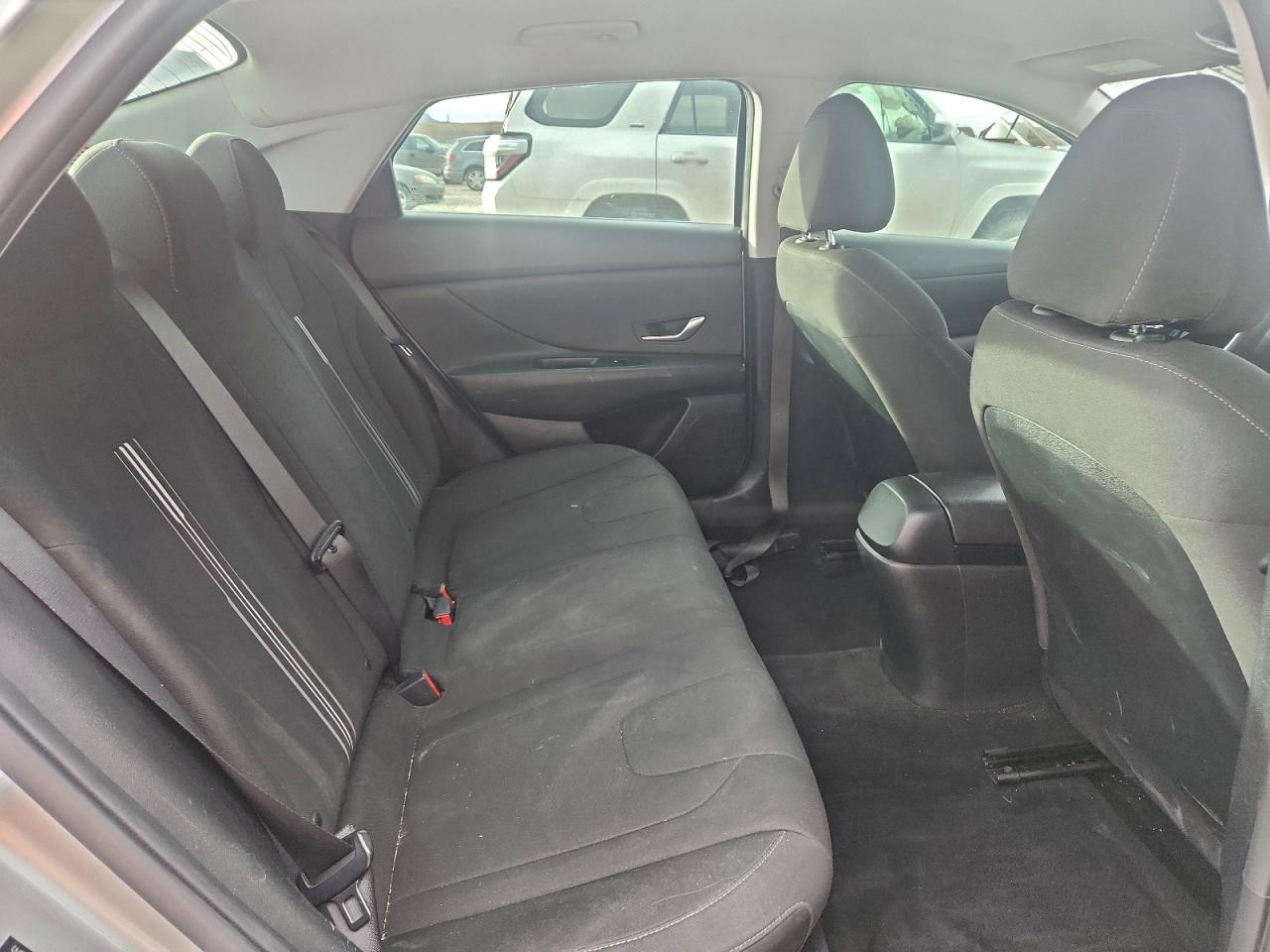 2023 HYUNDAI ELANTRA SEL photo 10