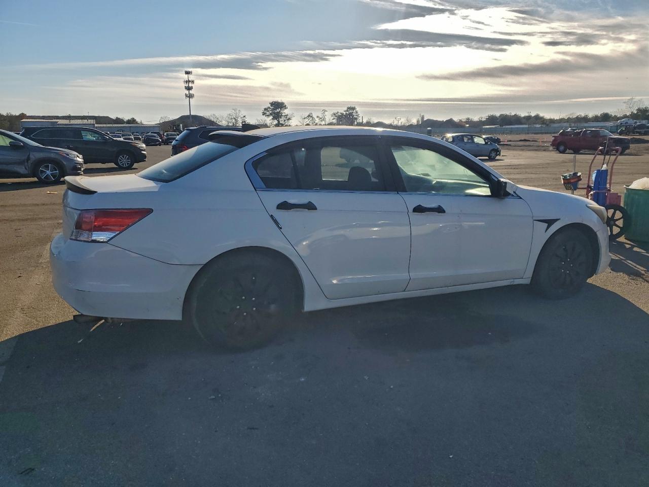 2008 HONDA ACCORD LX photo 3