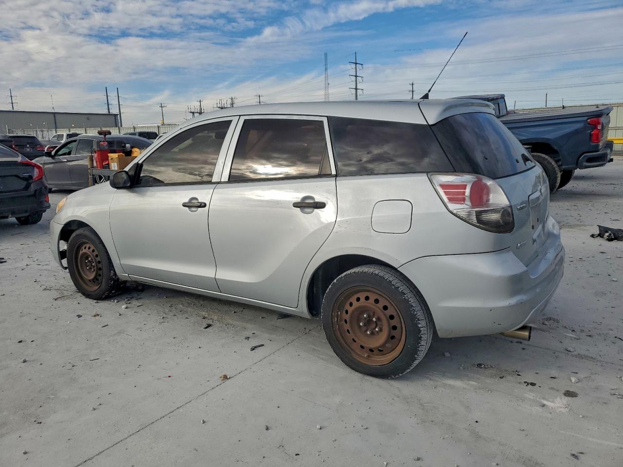 2008 TOYOTA COROLLA MATRIX XR photo 2