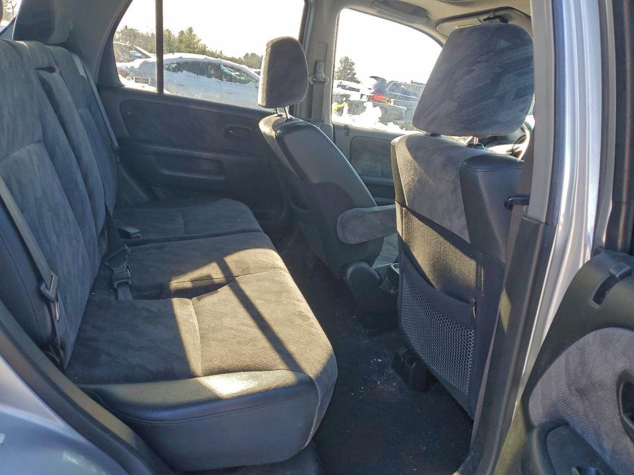 2004 HONDA CR-V EX photo 11