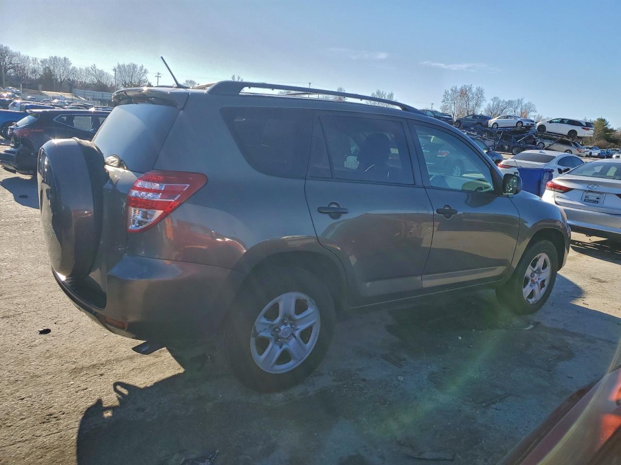 2010 TOYOTA RAV4 photo 3