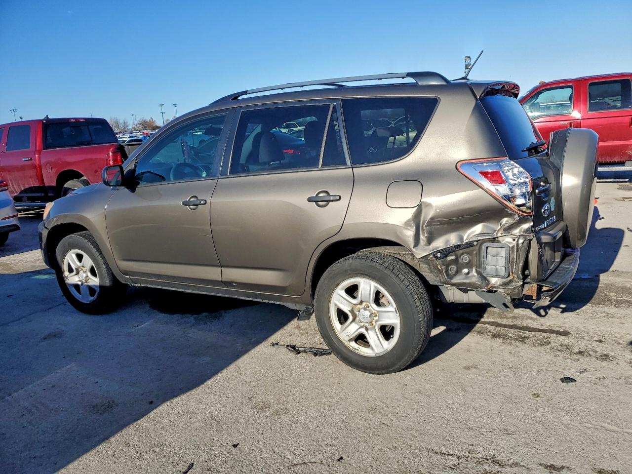 2010 TOYOTA RAV4 photo 2