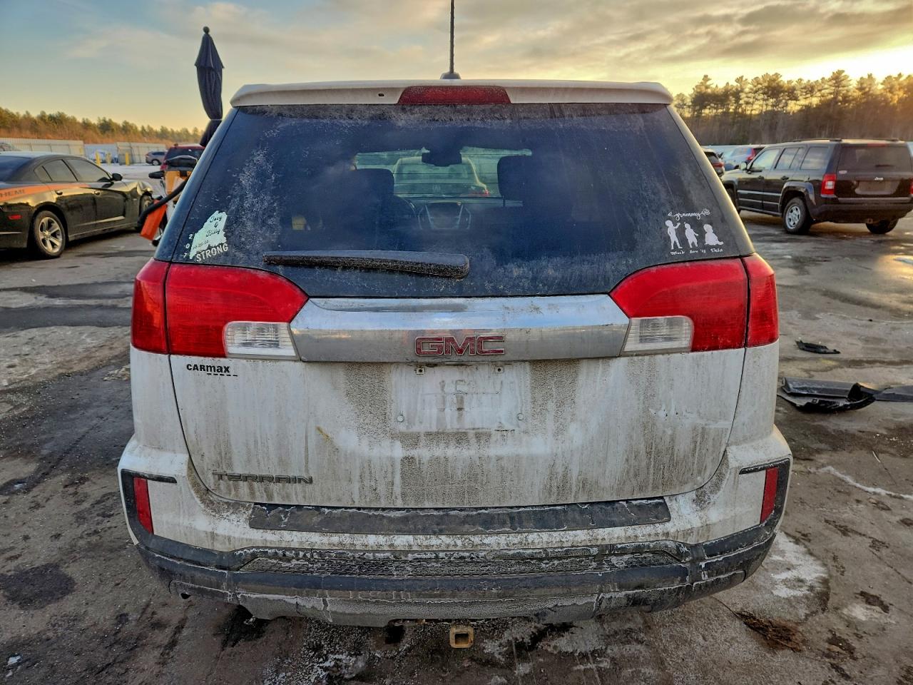 2017 GMC TERRAIN SLE photo 6