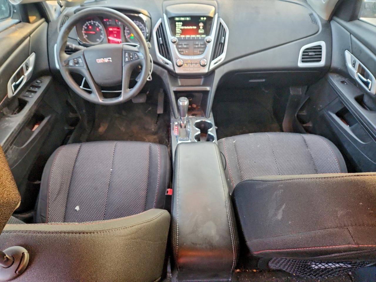 2017 GMC TERRAIN SLE photo 8