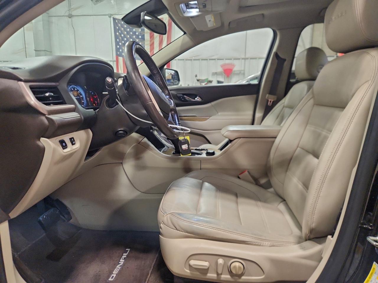 2017 GMC ACADIA DENALI photo 7