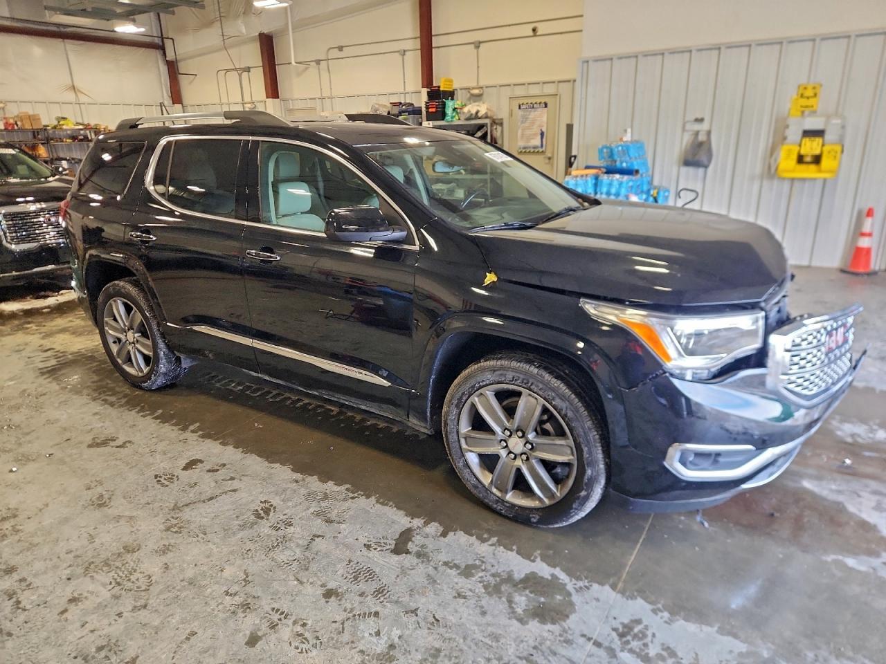 2017 GMC ACADIA DENALI photo 4