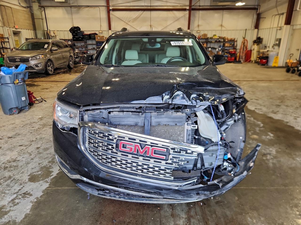 2017 GMC ACADIA DENALI photo 5