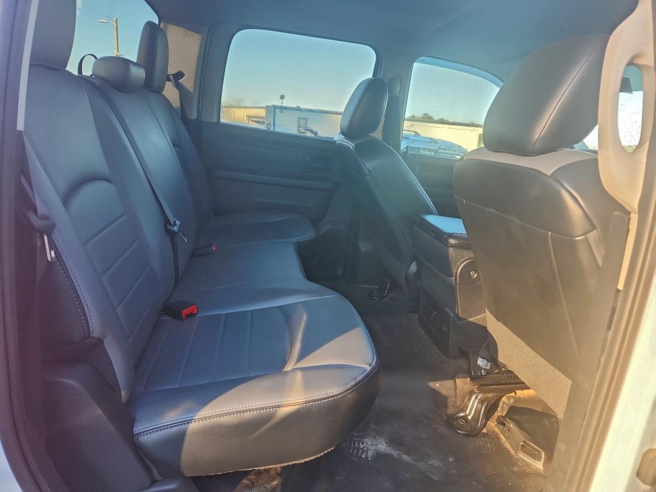 2022 RAM 1500 CLASSIC TRADESMAN photo 10