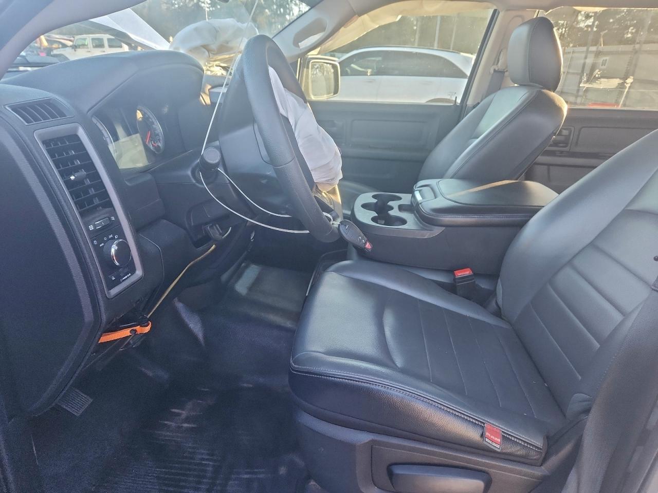 2022 RAM 1500 CLASSIC TRADESMAN photo 7