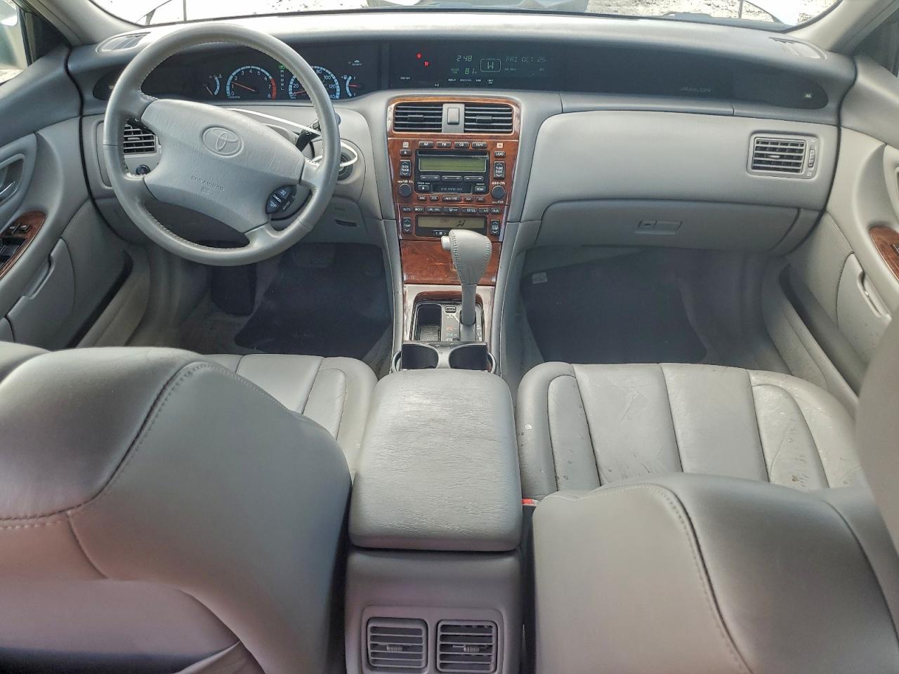 2001 TOYOTA AVALON XL photo 22
