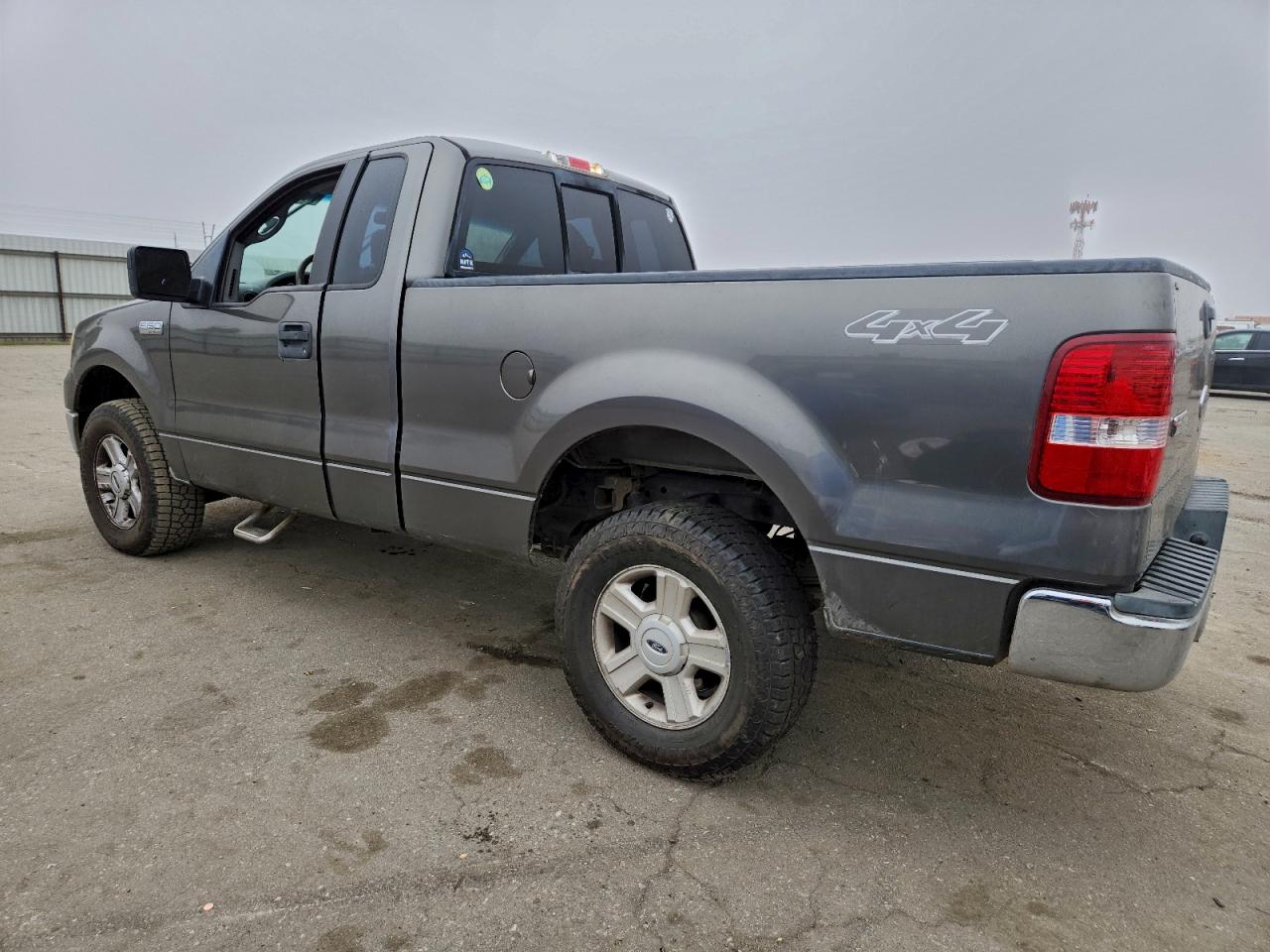 2004 FORD F150 photo 2