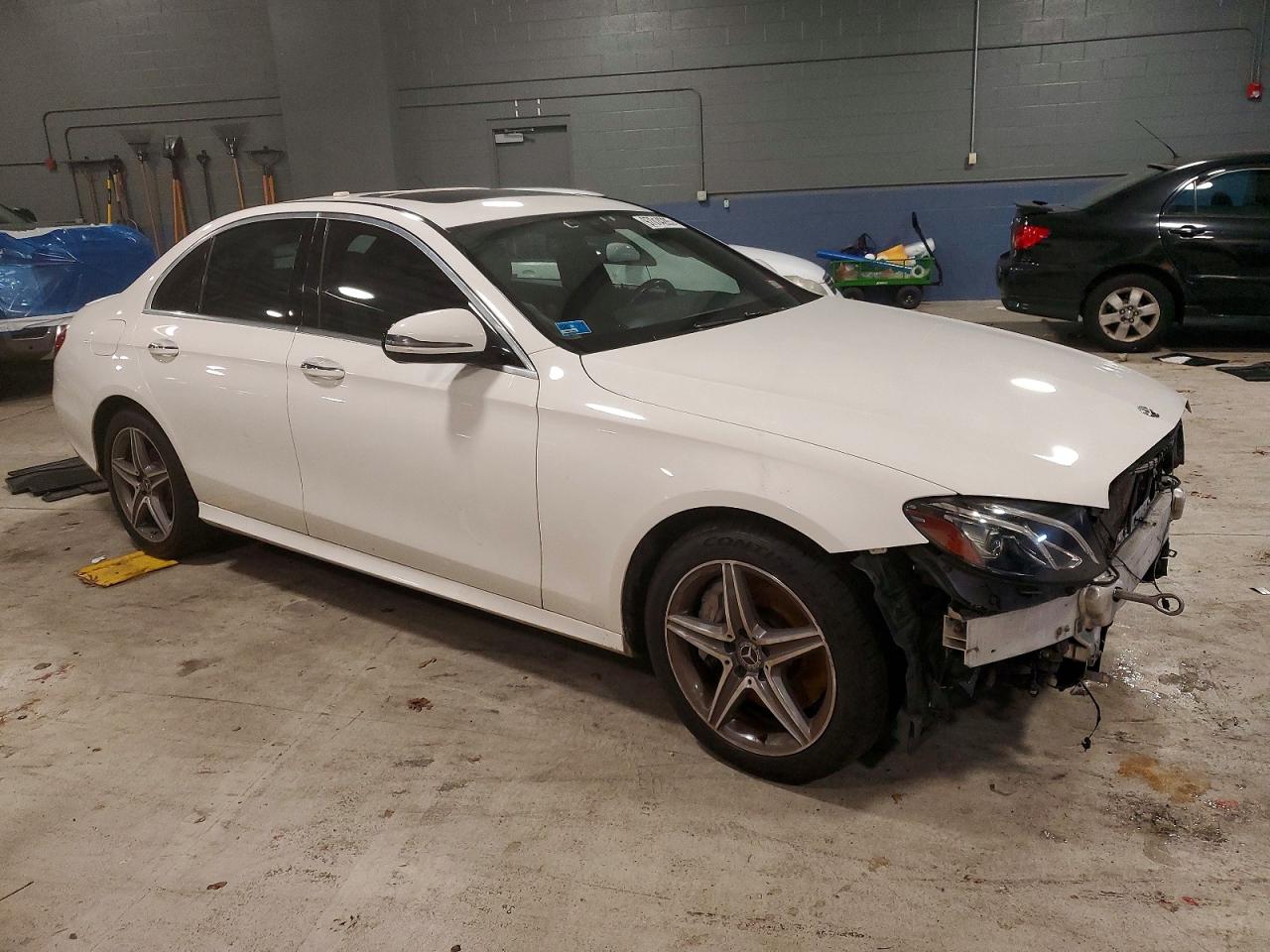 2017 MERCEDES-BENZ E 300 4MATIC photo 4