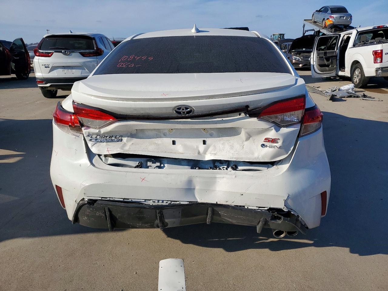 2025 TOYOTA COROLLA LE photo 6