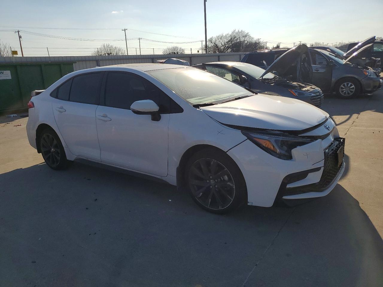 2025 TOYOTA COROLLA LE photo 4