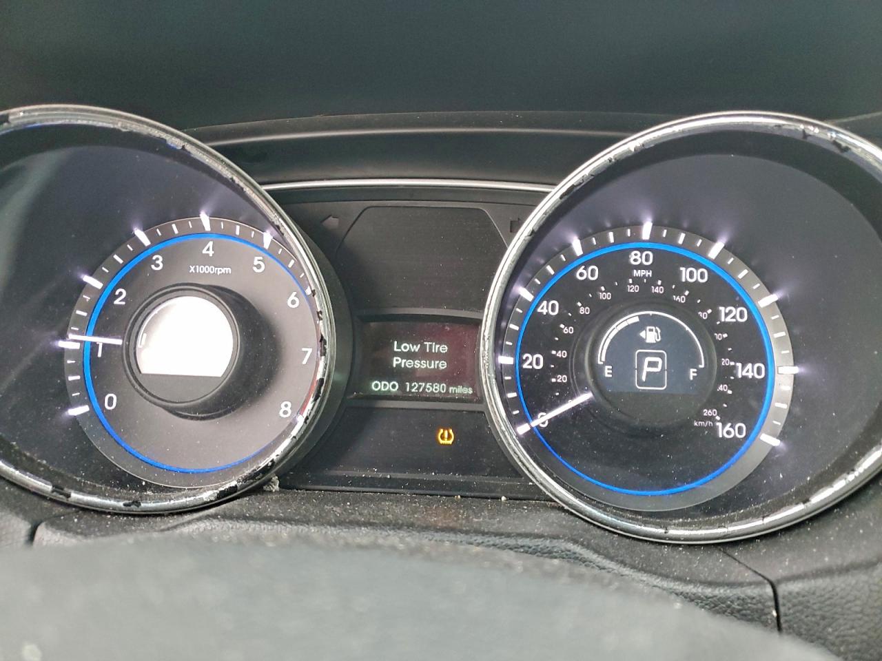 2014 HYUNDAI SONATA GLS photo 9