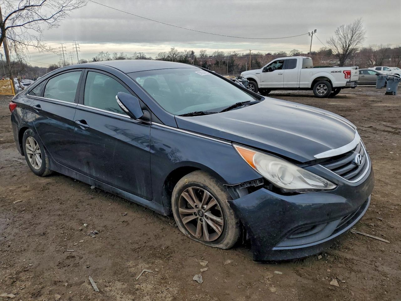 2014 HYUNDAI SONATA GLS photo 4