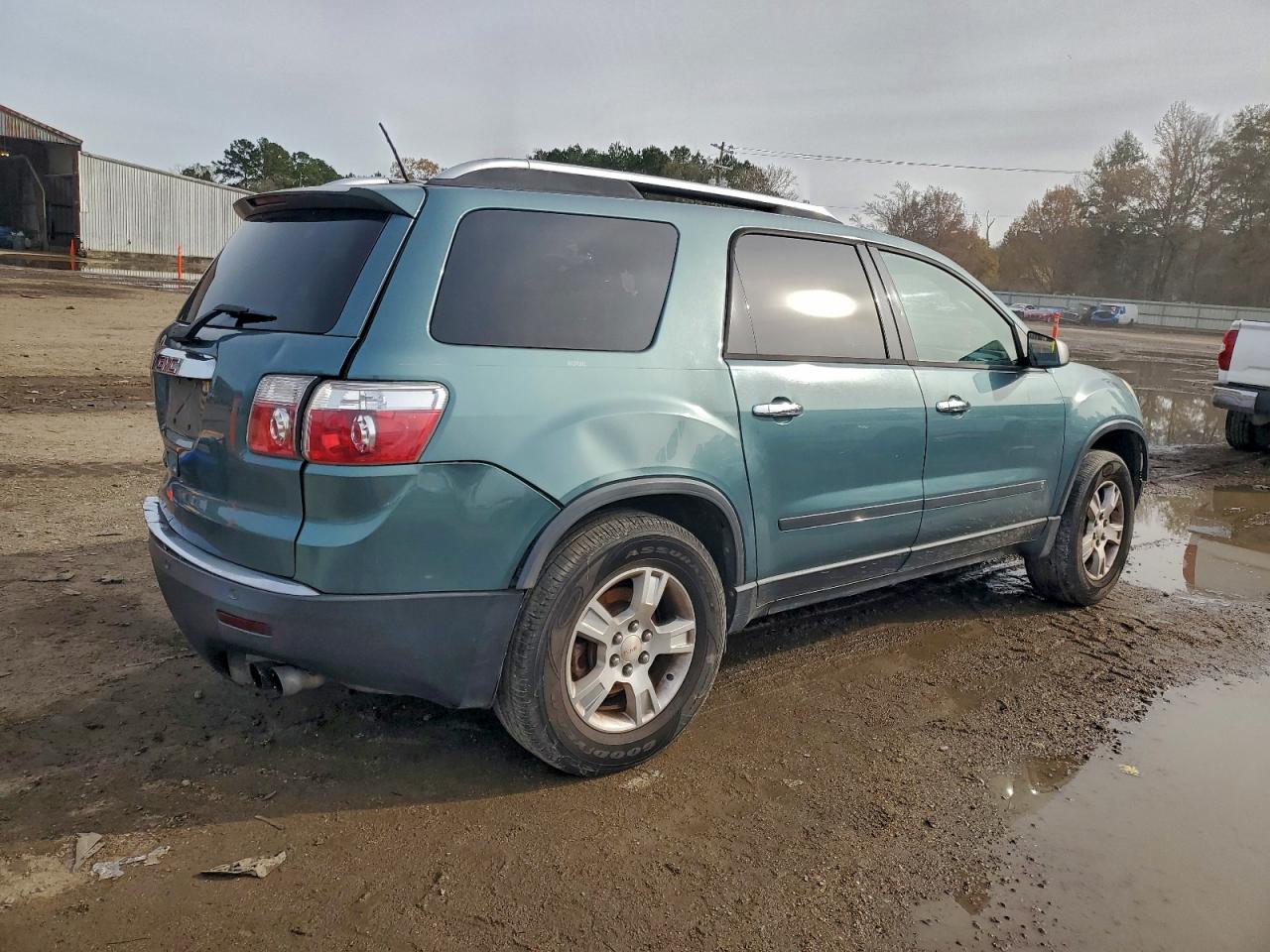 2009 GMC ACADIA SLE photo 3