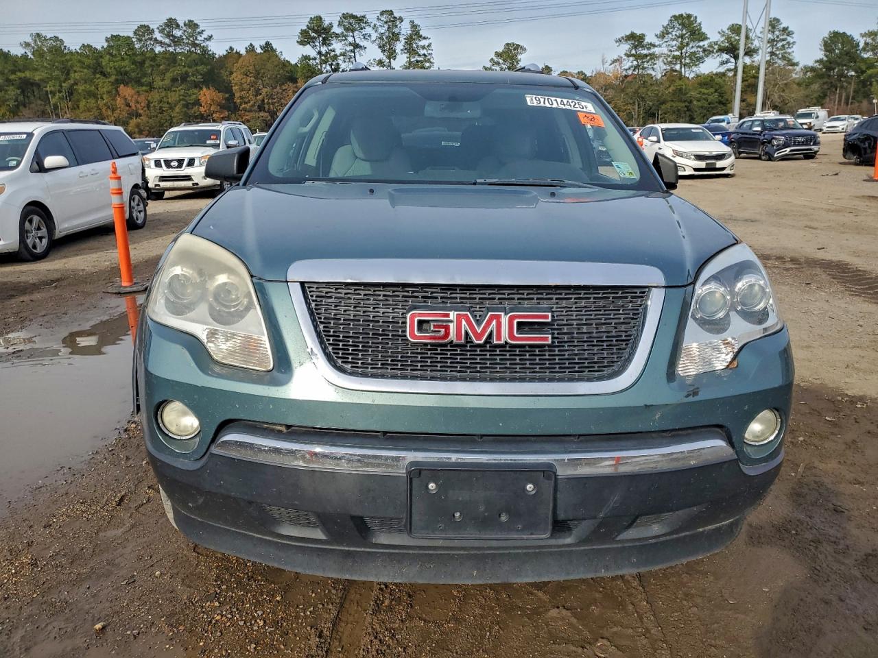2009 GMC ACADIA SLE photo 5