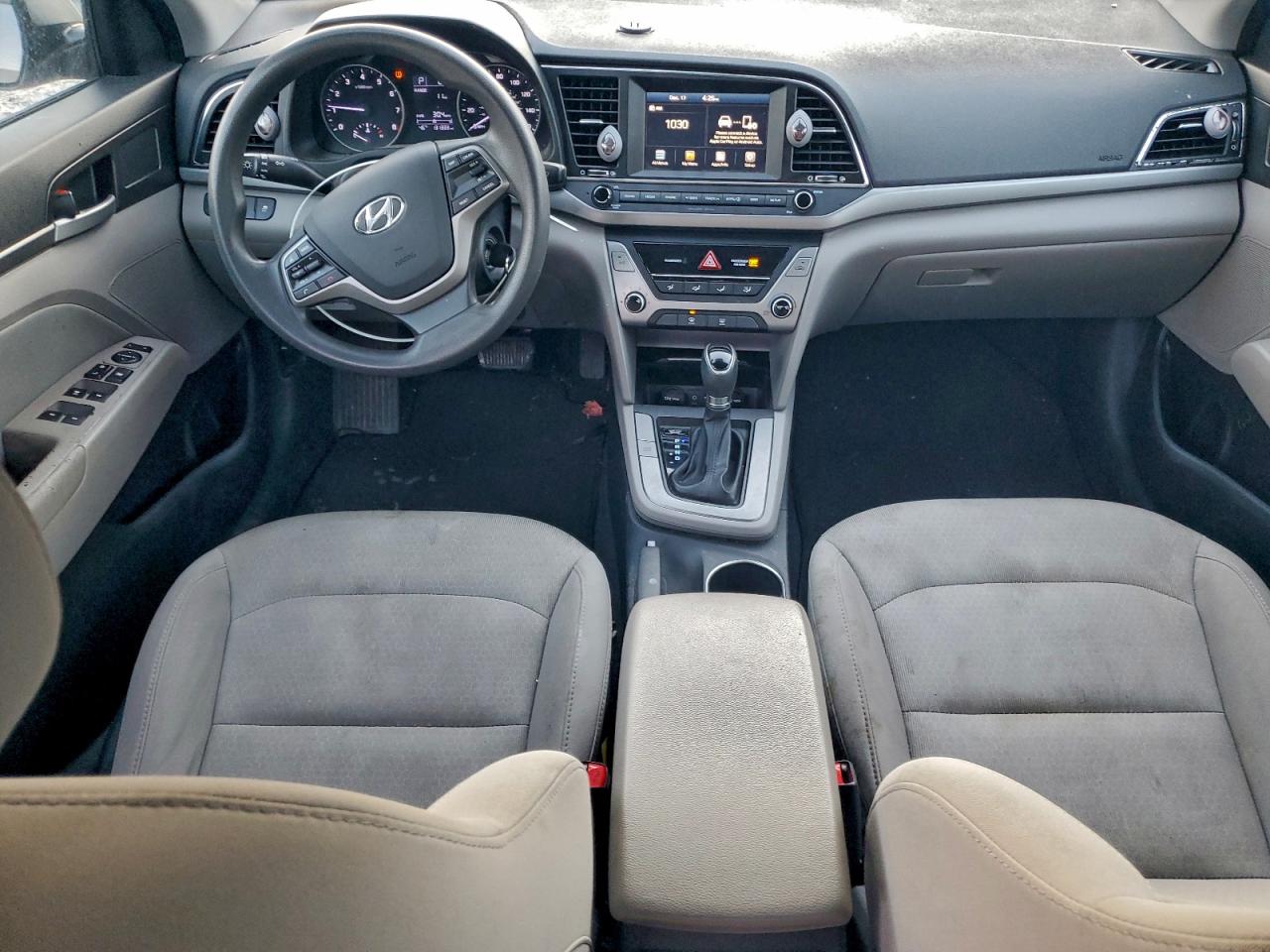2017 HYUNDAI ELANTRA SE photo 15