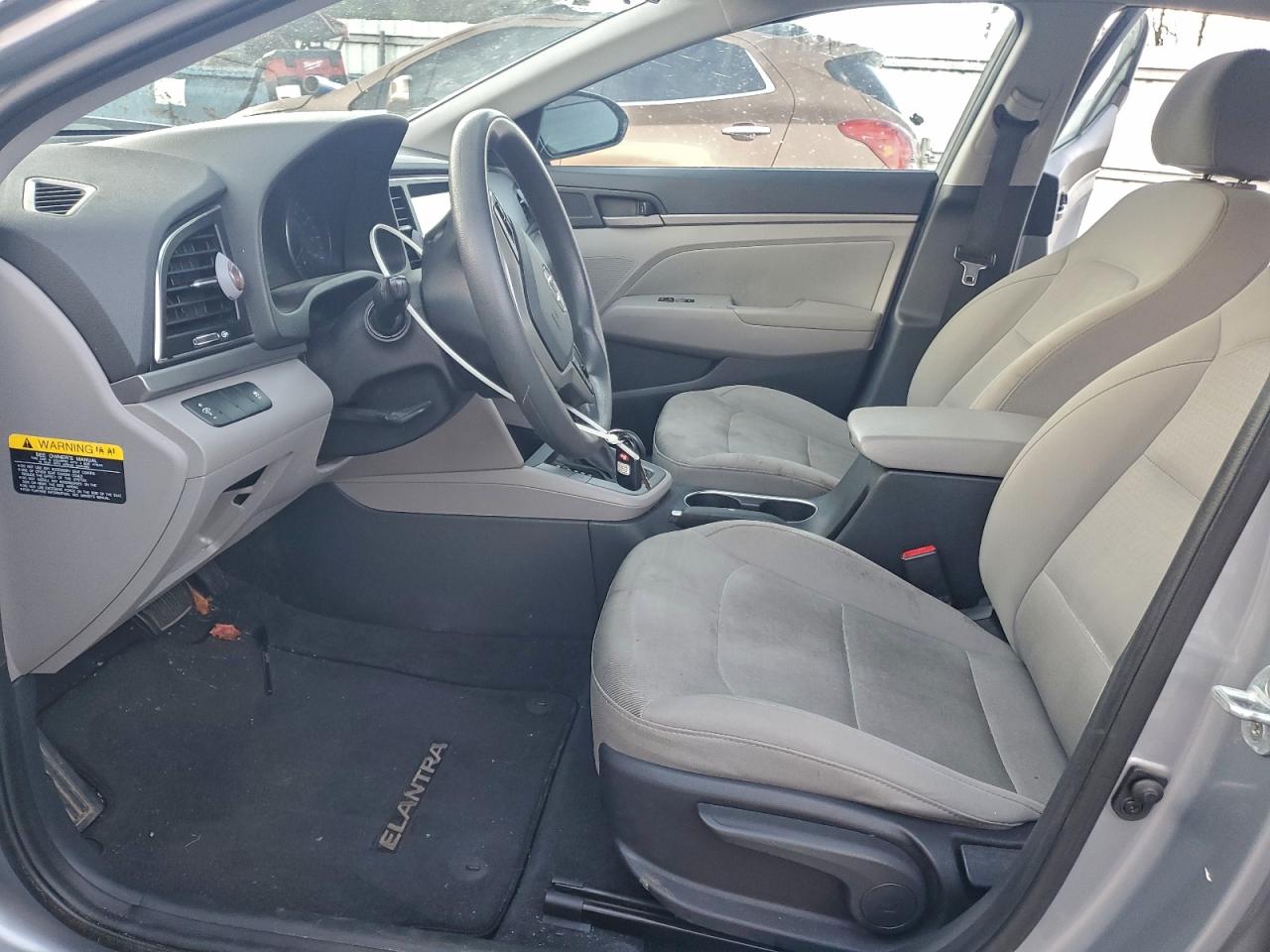 2017 HYUNDAI ELANTRA SE photo 13