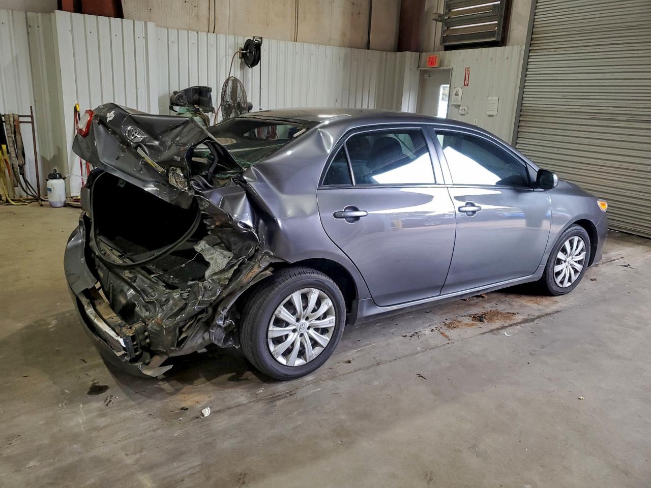 2013 TOYOTA COROLLA BASE photo 3