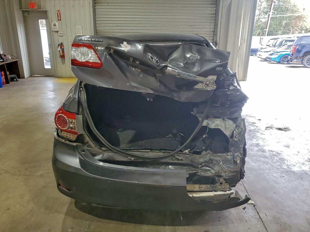 2013 TOYOTA COROLLA BASE photo 6