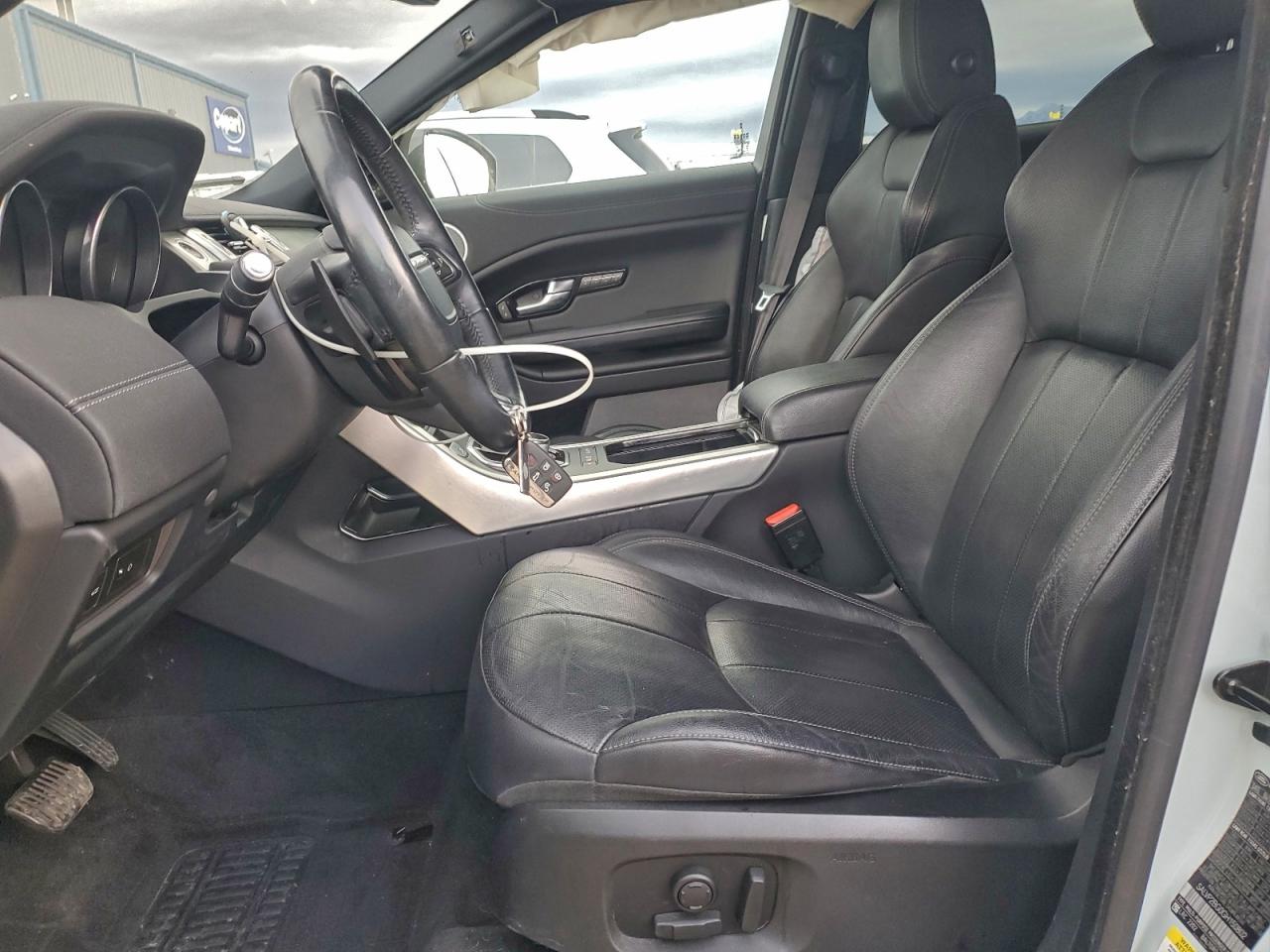 2016 LAND ROVER RANGE ROVER EVOQUE SE photo 13