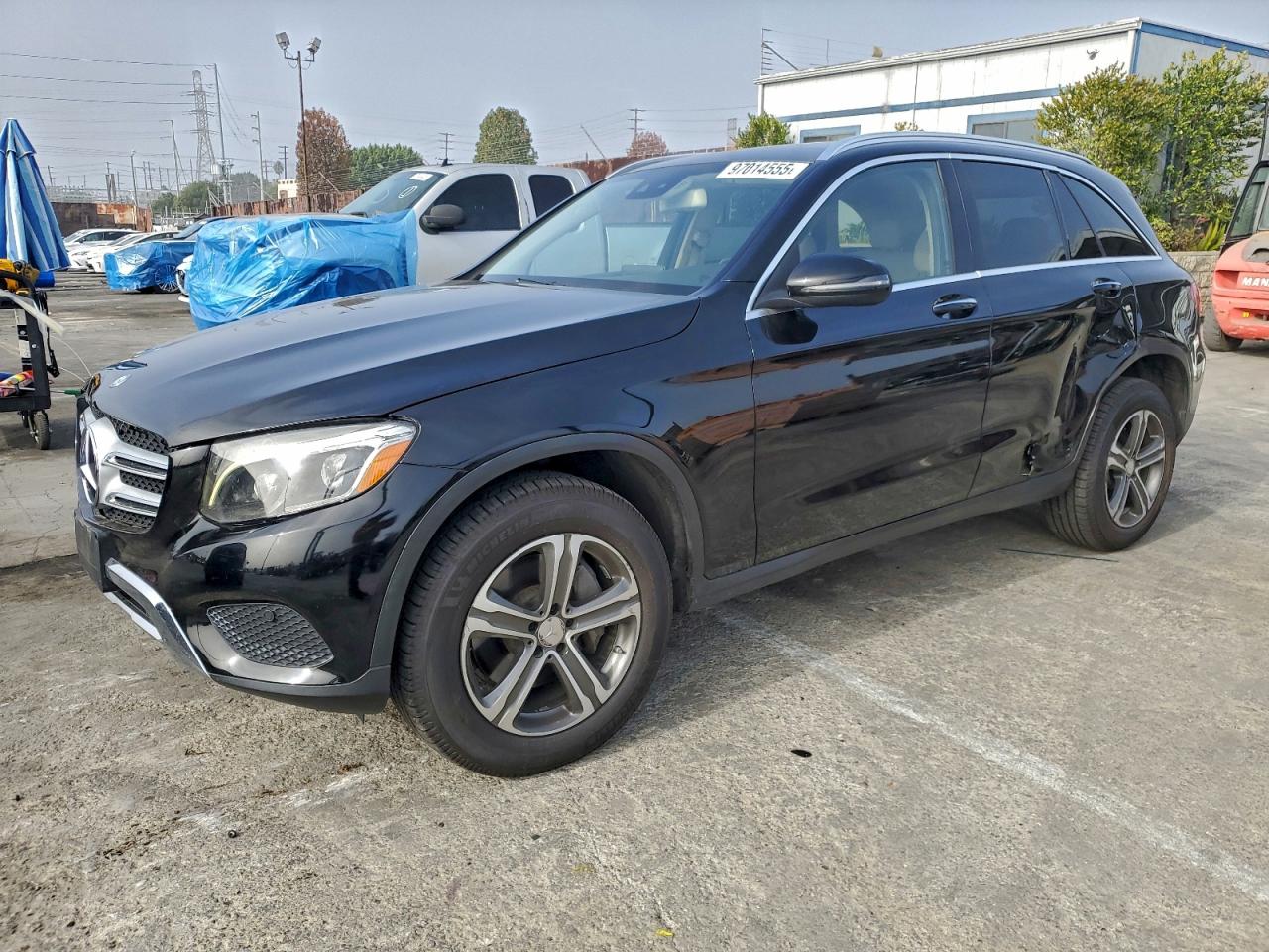 2016 MERCEDES-BENZ GLC
