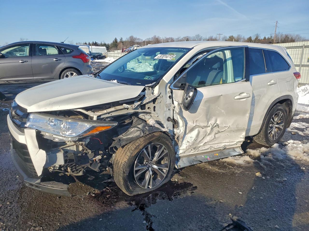 2018 TOYOTA HIGHLANDER LE — SIDE damage — photo 1