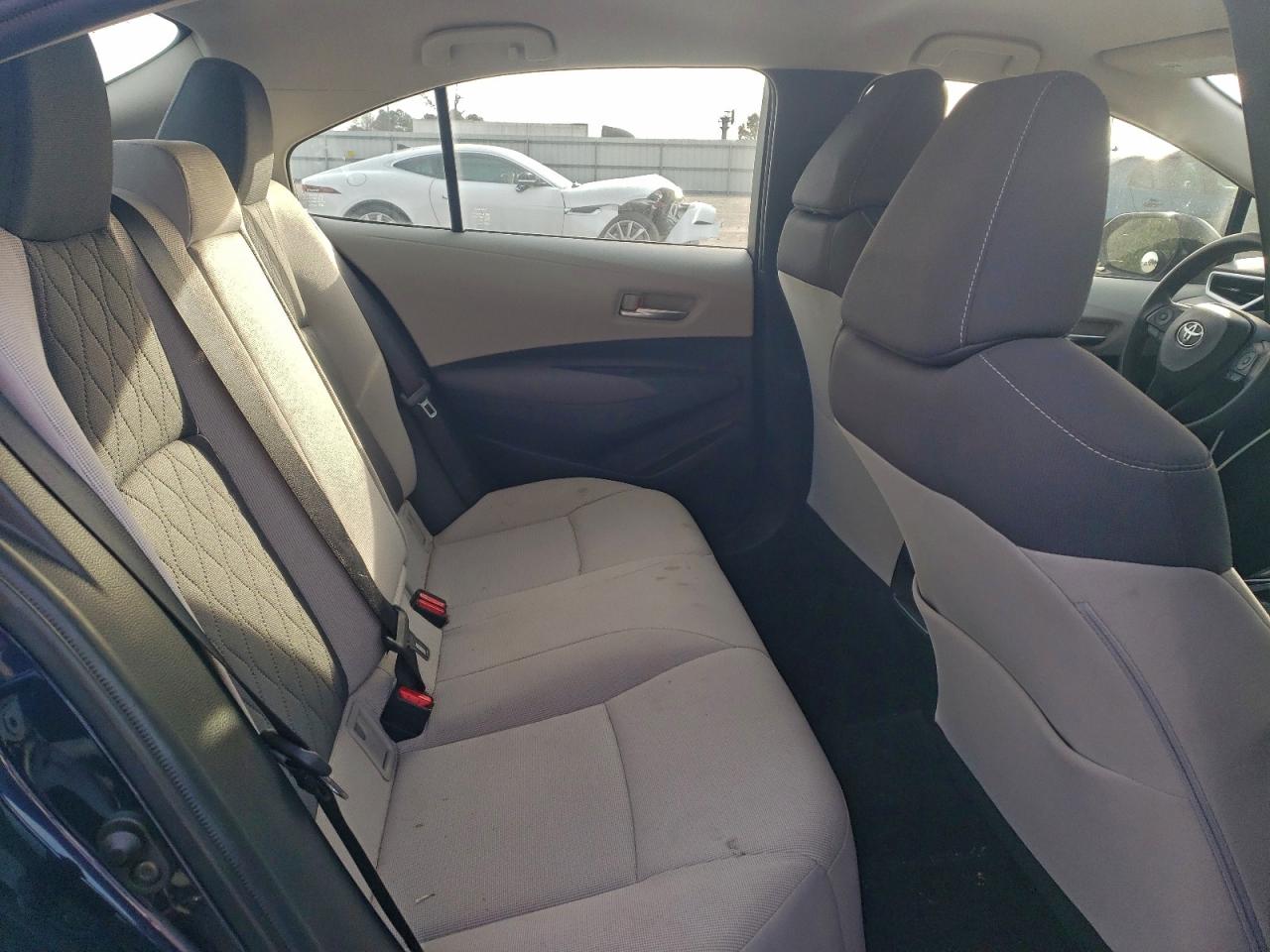2020 TOYOTA COROLLA LE photo 19