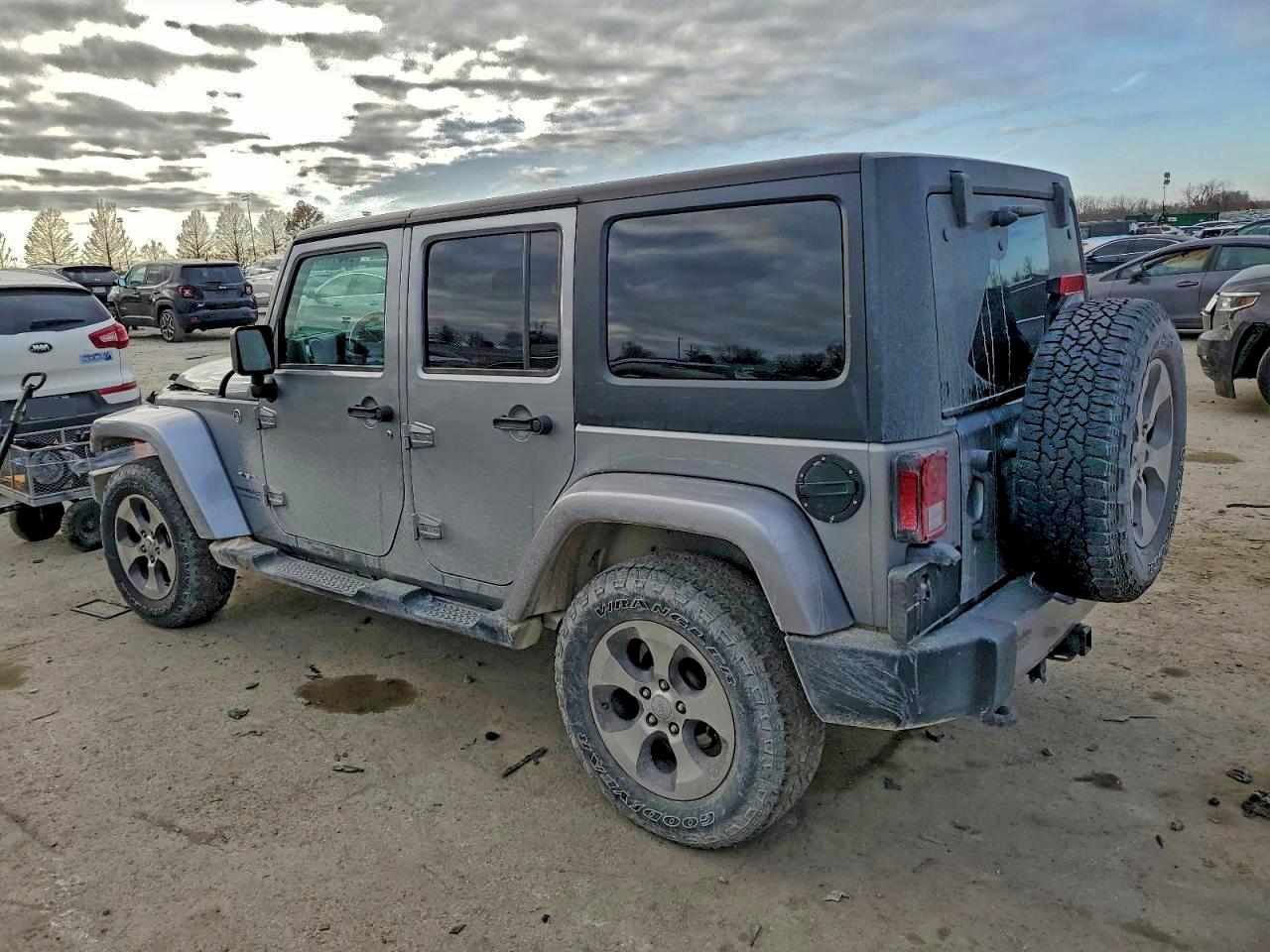 2018 JEEP WRANGLER photo 2