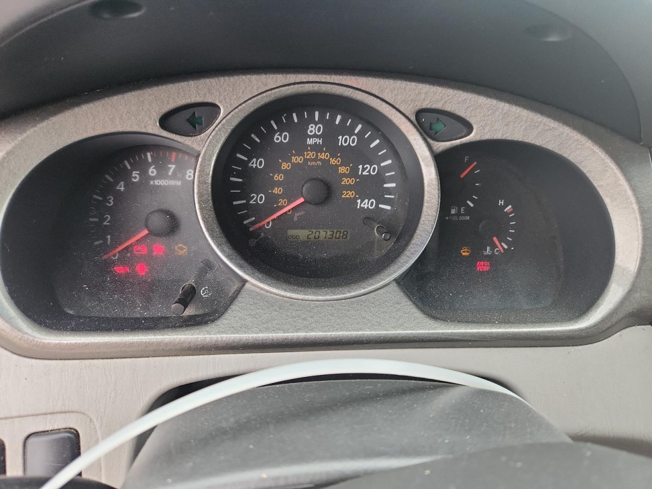 2003 TOYOTA HIGHLANDER photo 9
