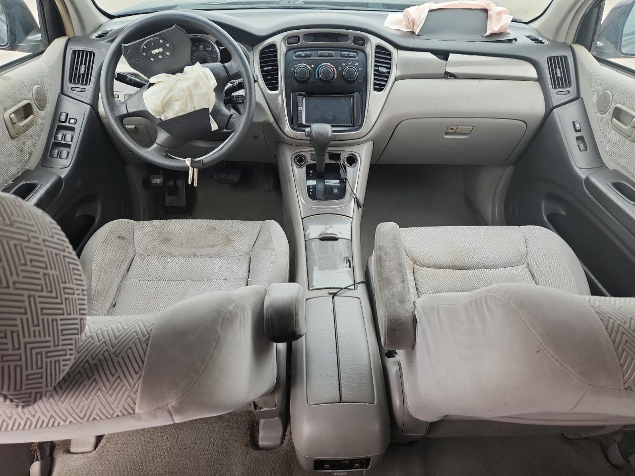 2003 TOYOTA HIGHLANDER photo 8