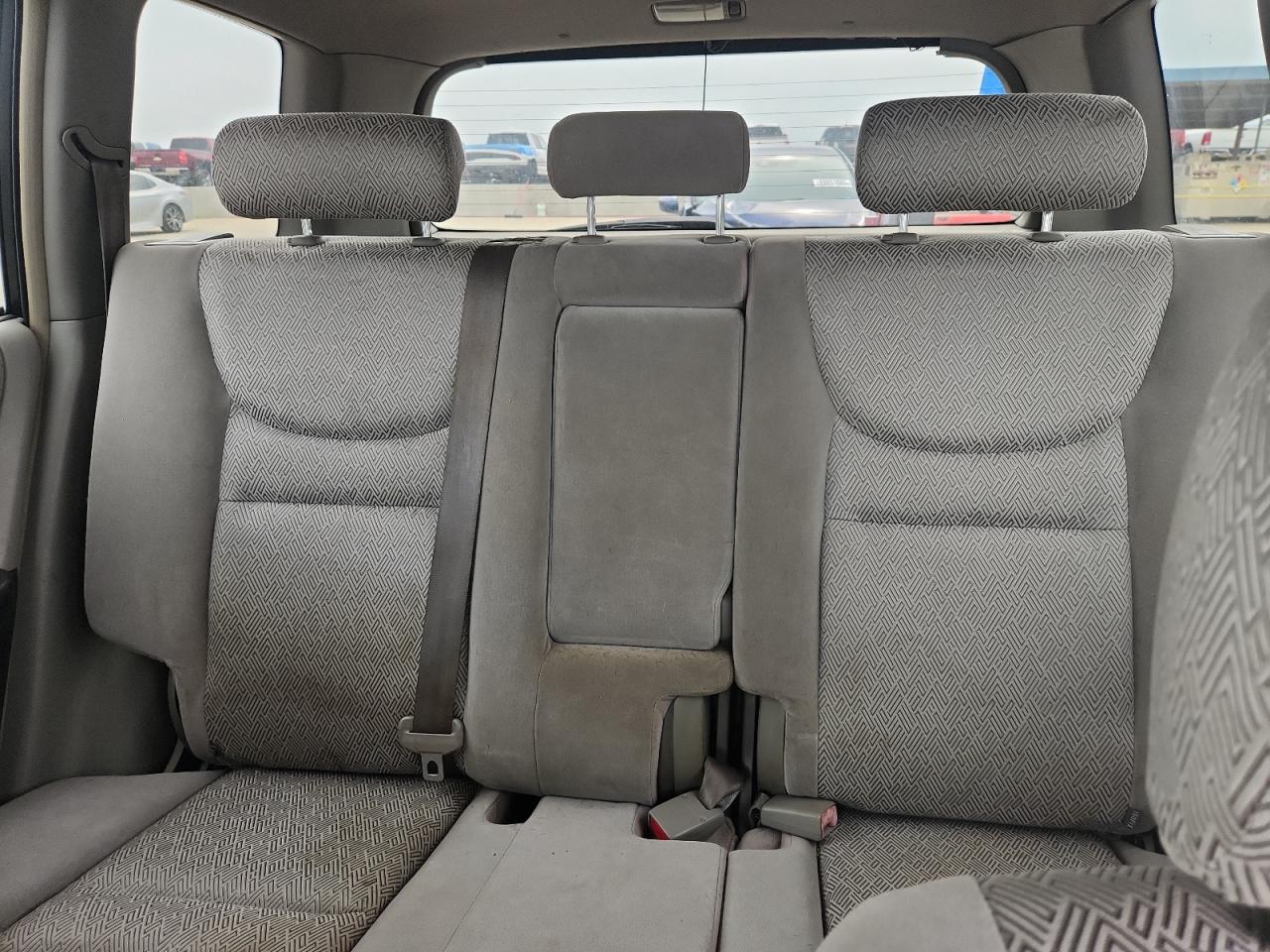 2003 TOYOTA HIGHLANDER photo 10