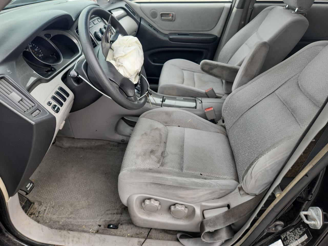 2003 TOYOTA HIGHLANDER photo 7