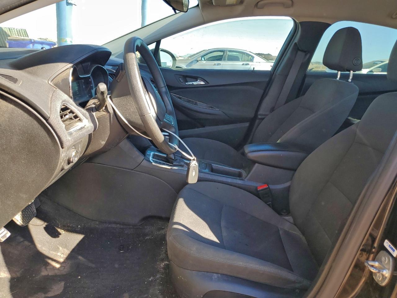 2019 CHEVROLET CRUZE LT photo 13