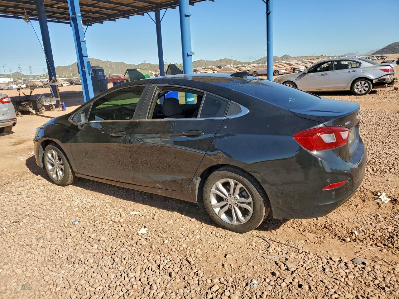 2019 CHEVROLET CRUZE LT photo 3