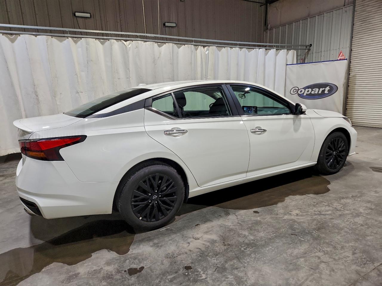 2025 NISSAN ALTIMA SV photo 5