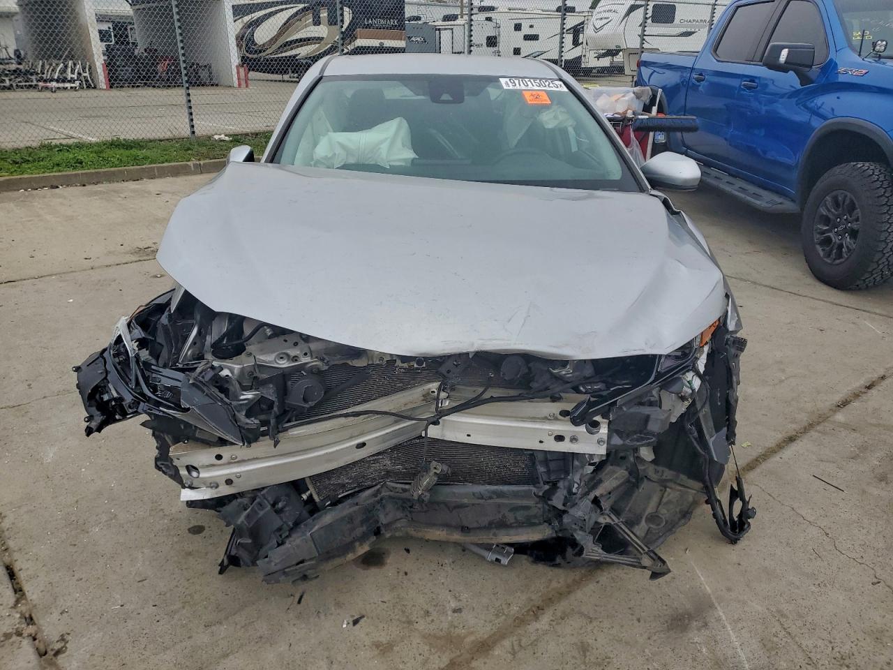 2021 TOYOTA CAMRY SE photo 5