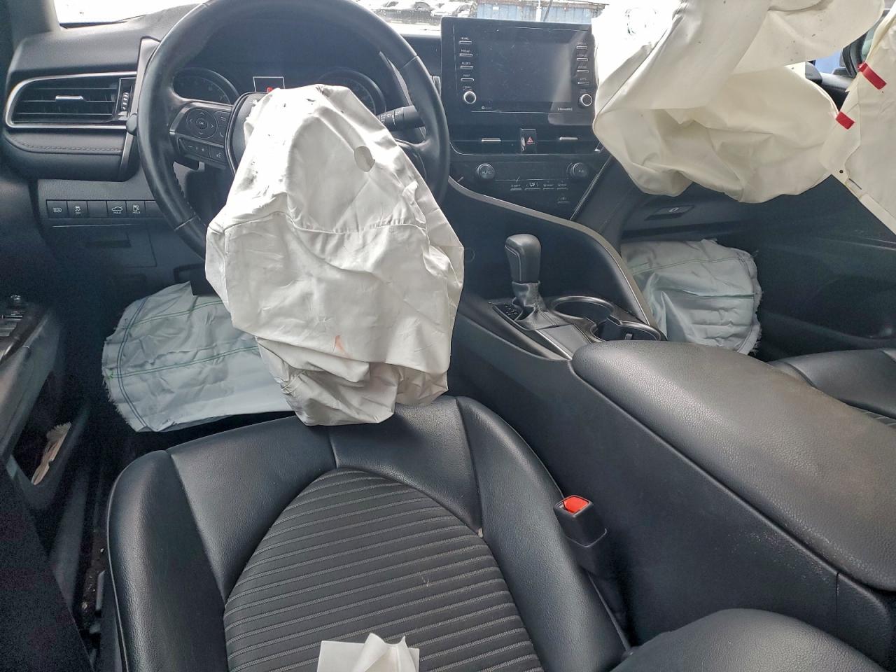 2021 TOYOTA CAMRY SE photo 8